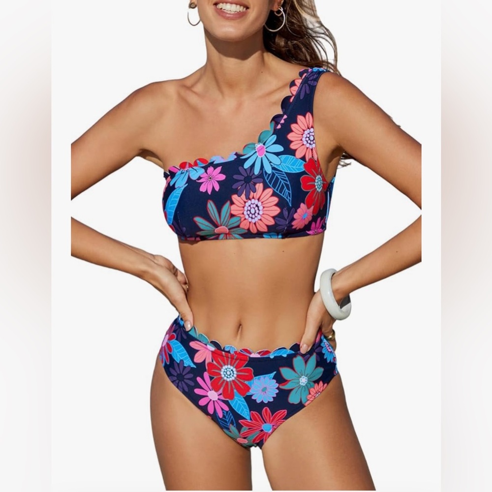 CUPSHE Women's Bikini Sets Two Piece Bathing Suit One Shoulder Mid Rise H13